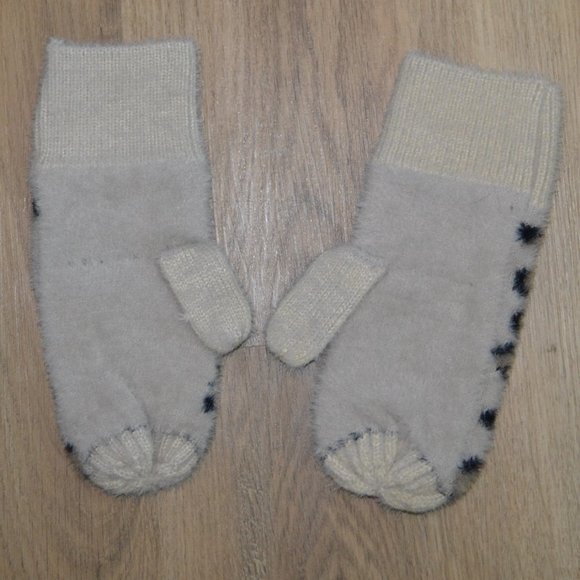 NEW Womens KENDALL + KYLIE 2 Piece Leopard Print Hat & Mitten Set - Picture 14 of 14